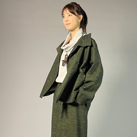 【遠州綿紬】フリースタイルショートジャケット　あらし　無地　草色の画像