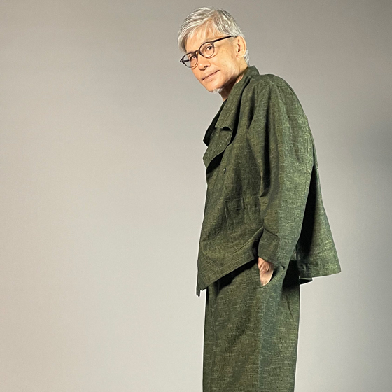 【遠州綿紬】フリースタイルショートジャケット　あらし　無地　草色の画像