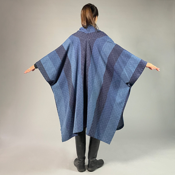 【遠州木綿】藍染め  インフィニティ・ケープコート  カツオ縞刺し織りーＢ生地の画像