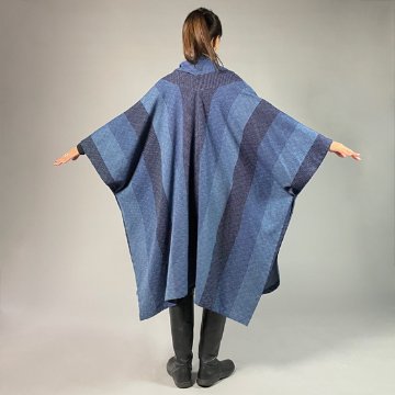 【遠州木綿】藍染め  インフィニティ・ケープコート  カツオ縞刺し織りーＢ生地の画像