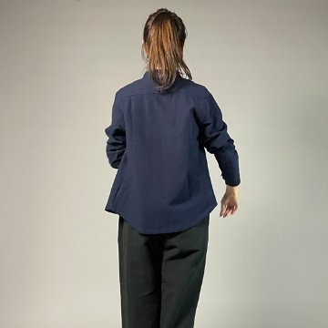 【備後絣】藍染め　スタンドカラー　ペンポケットブラウス　濃紺　無地の画像