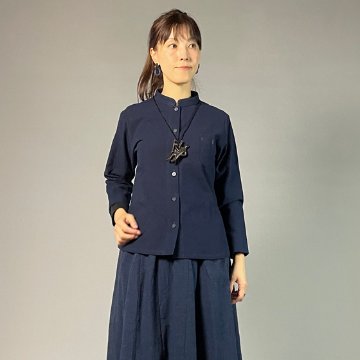 【備後絣】藍染め　スタンドカラー　ペンポケットブラウス　濃紺　無地の画像