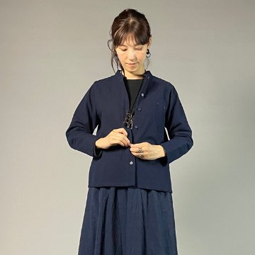 【備後絣】藍染め　スタンドカラー　ペンポケットブラウス　濃紺　無地の画像
