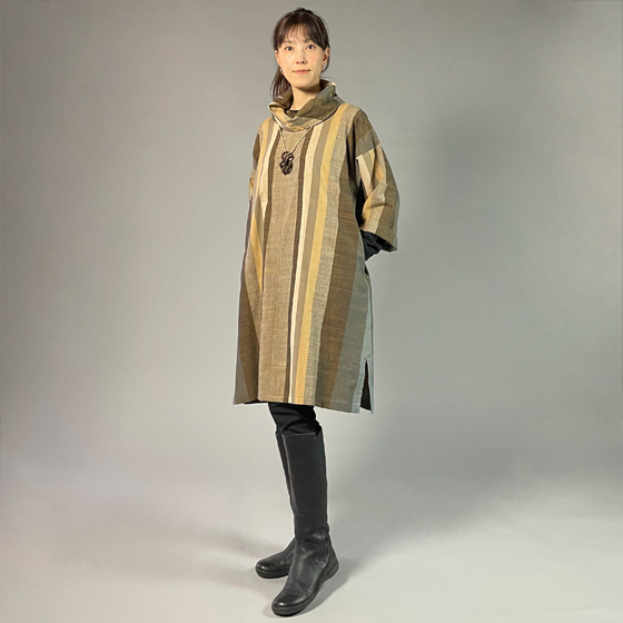 【遠州綿紬】オフタートルロングチュニック　重ね縞　百舌（もず）の画像