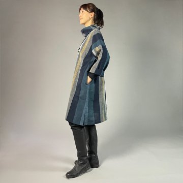 【遠州綿紬】オフタートルロングチュニック　重ね縞　「十六夜」紺の画像