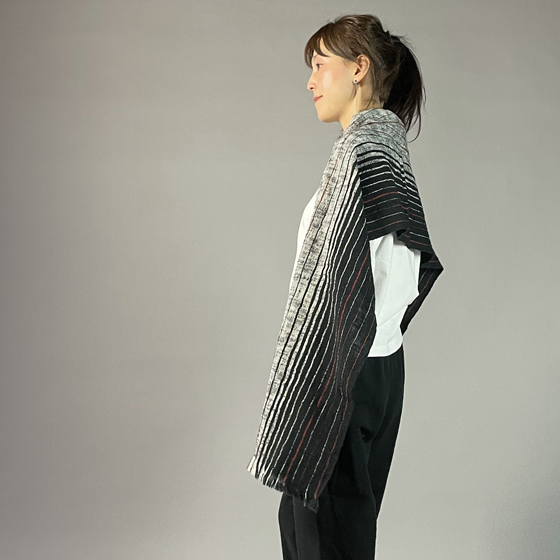 【遠州木綿】綿ショール 滝縞  黒白の画像