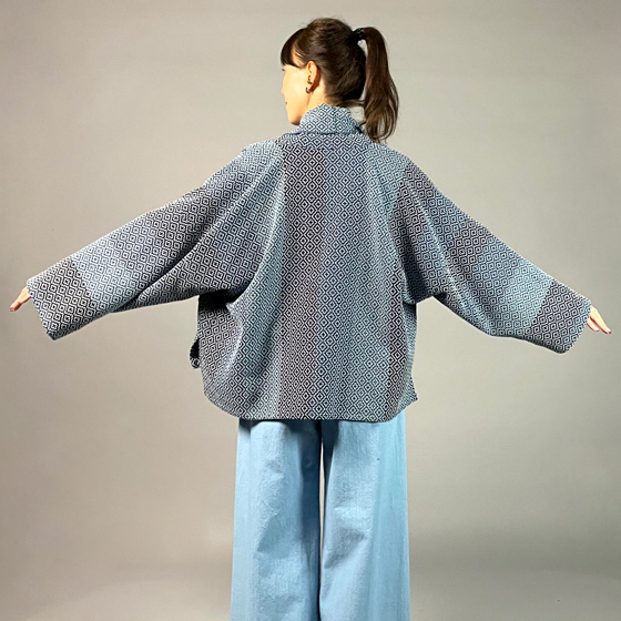 【遠州木綿】藍染め　羽織ショートジャケット　刺し子かつお縞ベースの画像