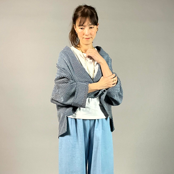 【遠州木綿】藍染め　羽織ショートジャケット　刺し子かつお縞ベースの画像