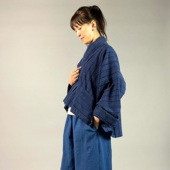 【遠州木綿】藍染め　羽織ショートジャケット　刺し子風縞柄　紺の画像