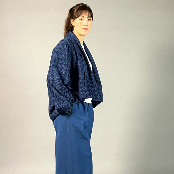 【遠州木綿】藍染め　羽織ショートジャケット　刺し子風縞柄　紺の画像