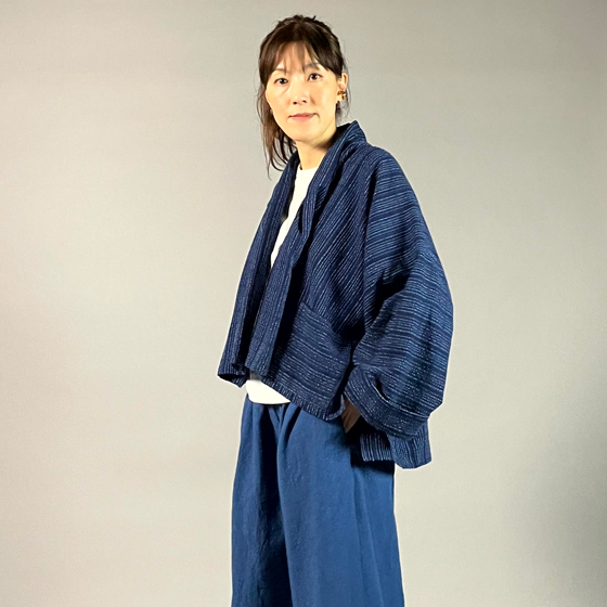 【遠州木綿】藍染め　羽織ショートジャケット　刺し子風縞柄　紺の画像