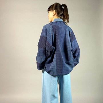 【遠州木綿】藍染め　羽織ショートジャケット　刺し子風　カツオ縞ベース紺の画像