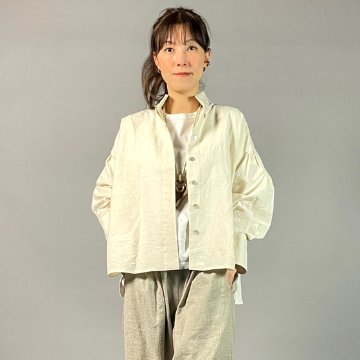 【亀田縞】ロングカフスショートブラウス　ワッシャー　オフホワイトの画像