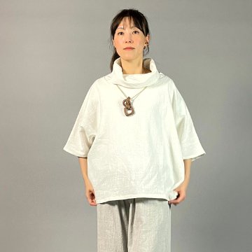 【備後絣】オフタートルプルオーバー　七分袖　白スラブの画像
