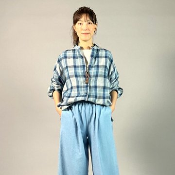 【遠州木綿】藍染め　ダブルガーゼのスタンドカラーシャツ　の画像