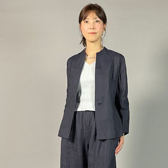 【近江ちぢみ】ノーカラージャケット　なす紺の画像