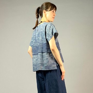 【遠州綿紬】フレンチTブラウス　みやま　紺×紺の画像