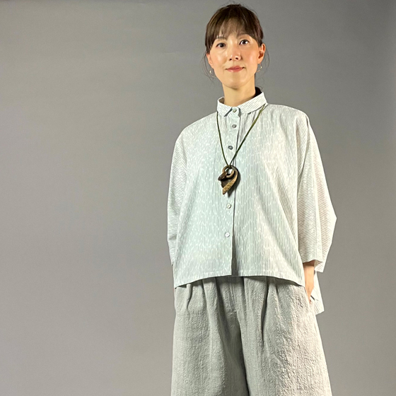 【備後絣】前開きムササビブラウス　白チリ絣　楊柳の画像