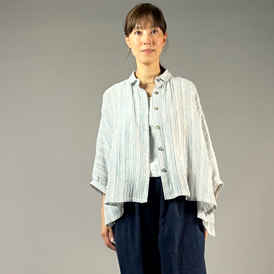 【備後絣】前開きムササビブラウス　文人絣　楊柳　白の画像