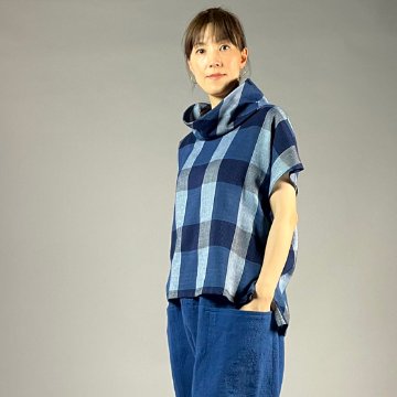 【遠州木綿】藍染め　フレンチオフタートルブラウス　格子の画像
