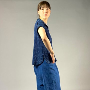 【遠州木綿】藍染め　スキッパーフレンチ袖　刺し子風の画像