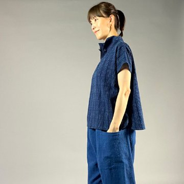 【遠州木綿】藍染め　スキッパーフレンチ袖　刺し子風の画像