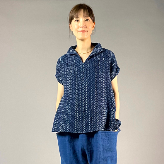 【遠州木綿】藍染め　スキッパー　フレンチ袖　刺し子風　ソフト地の画像