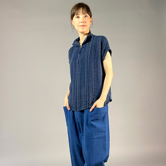 【遠州木綿】藍染め　スキッパー　フレンチ袖　刺し子風　ソフト地の画像