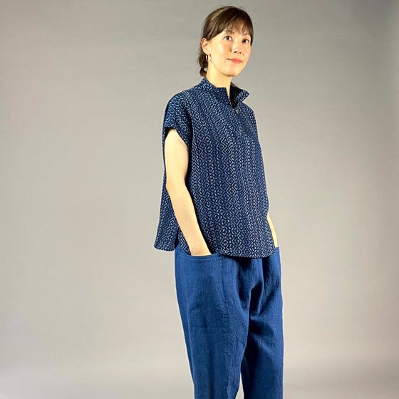 【遠州木綿】藍染め　スキッパー　フレンチ袖　刺し子風　ソフト地の画像