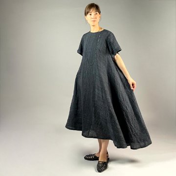 【遠州織物】麻100％  三角フレアワンピース　黒グレー縞の画像