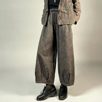 【備後絣】ワイドタックパンツ　柿藍シャンブレーの画像