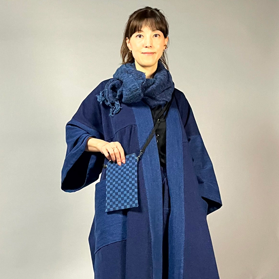 【遠州木綿】藍染め　サコッシュ 刺し織り　の画像