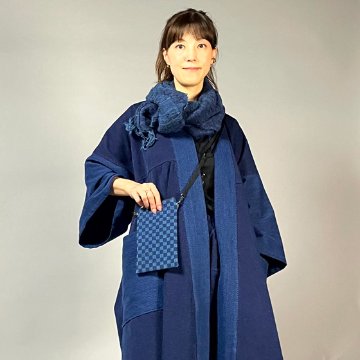 【遠州木綿】藍染め　サコッシュ 刺し織り　の画像