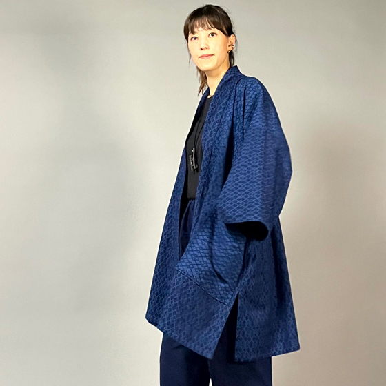 【遠州木綿】藍染め　袢纏（はんてん）コート　刺し織り　菱形文様の画像