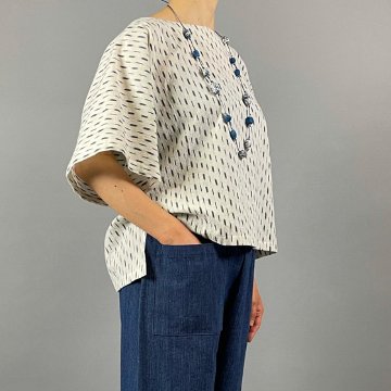 【備後絣】KIMONOスリーブ　楊柳　藍染め　白絣No.６の画像
