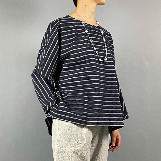 【亀田縞】ボーダーTブラウス　楊柳 紺の画像