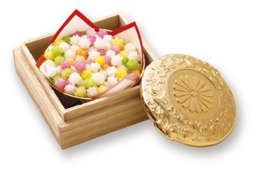 菊花図菓子入れボンボニエール 皇室　晩餐会　盃　純銀製 ゴールドボンボニエール（菊紋入り）｜東京叙勲-叙勲・褒章の菊紋入り