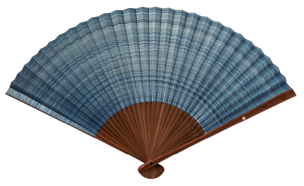 伊場仙　扇子（菊紋入り）の画像