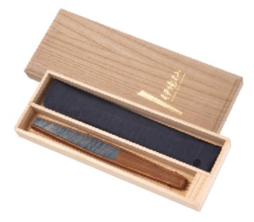 伊場仙　扇子（菊紋入り）の画像