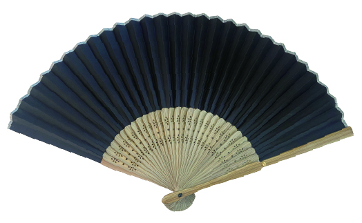 伊場仙 涼風布扇子（菊紋入り）の画像