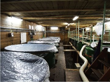 和蔵酒造 純米酒 総の泉 一升瓶（菊紋入り）の画像