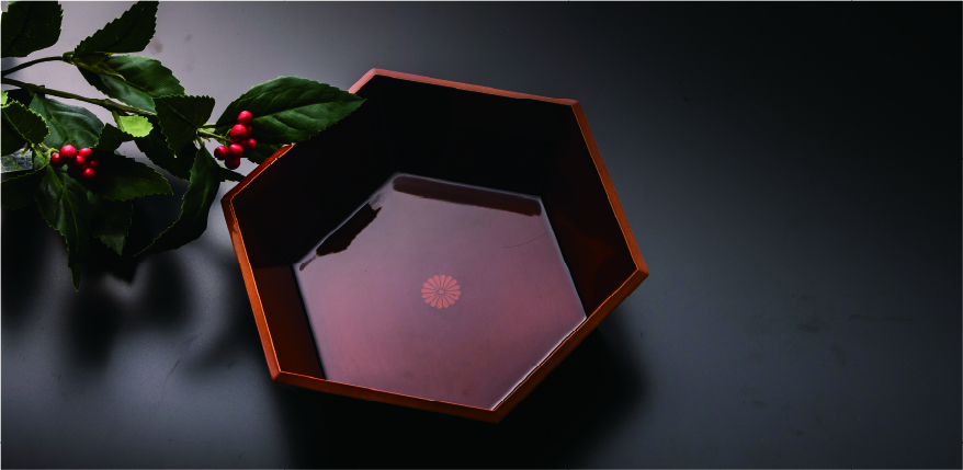 透かし菊紋入り六角鉢（化粧箱入り）（菊紋入り）の画像