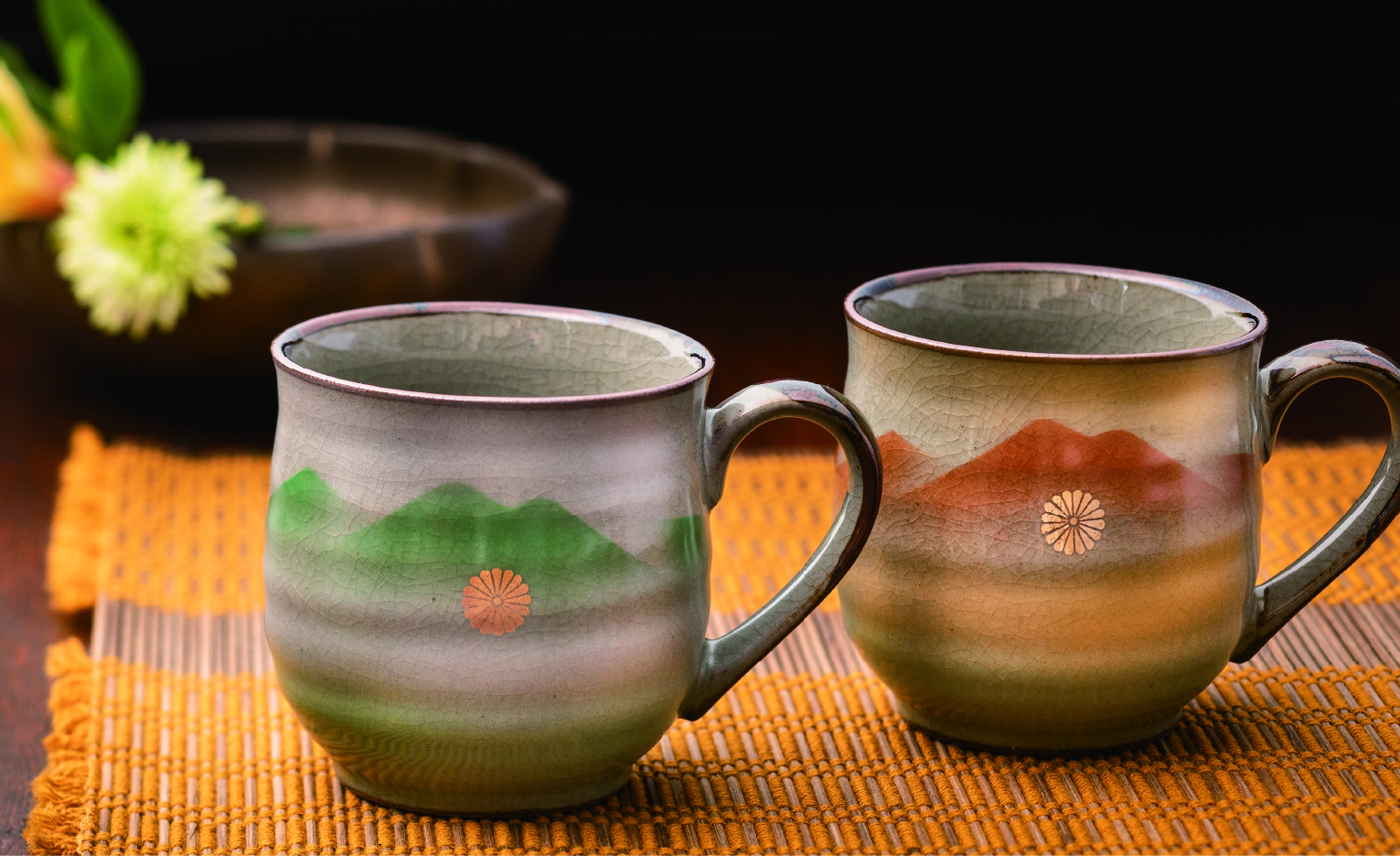 九谷焼 （菊紋入り）｜東京叙勲-叙勲・褒章の菊紋入り記念品販売