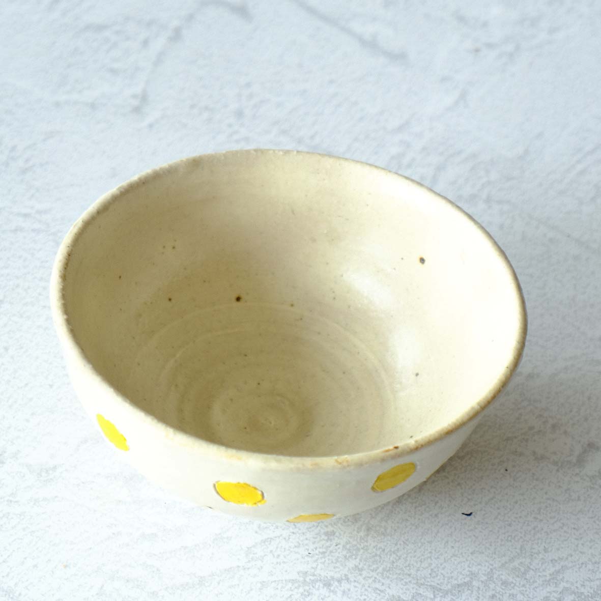 キイロ水玉お茶碗の画像