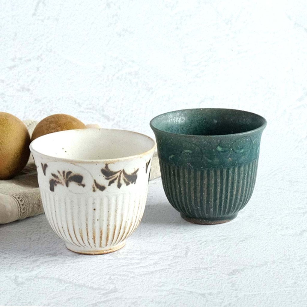 唐草小煎茶碗の画像