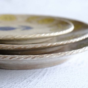 タンポポの皿の画像