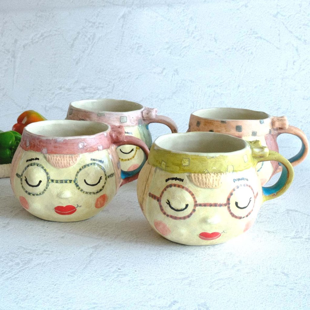 リボンめがねちゃんマグの画像