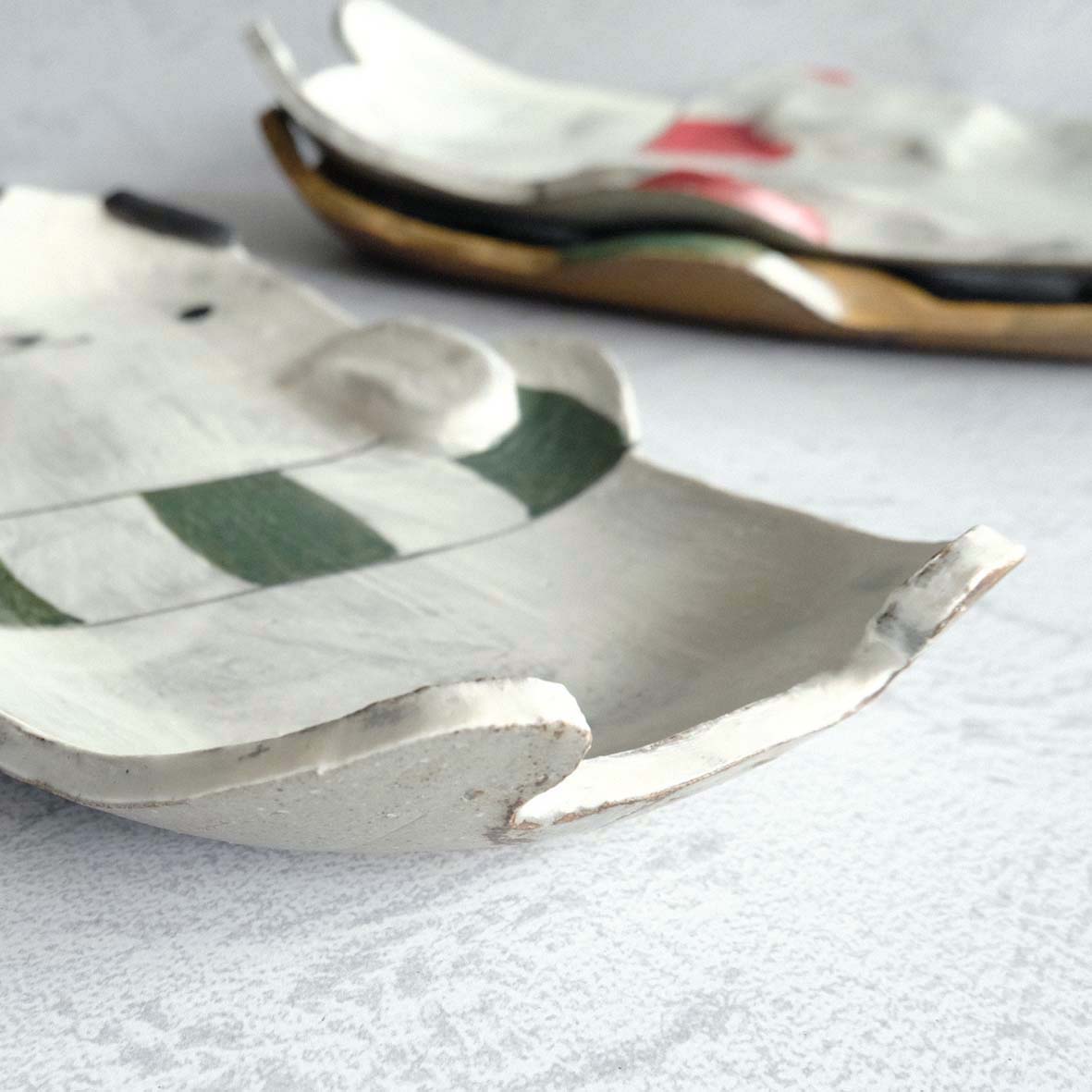 動物長皿の画像