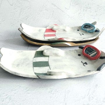 動物長皿の画像