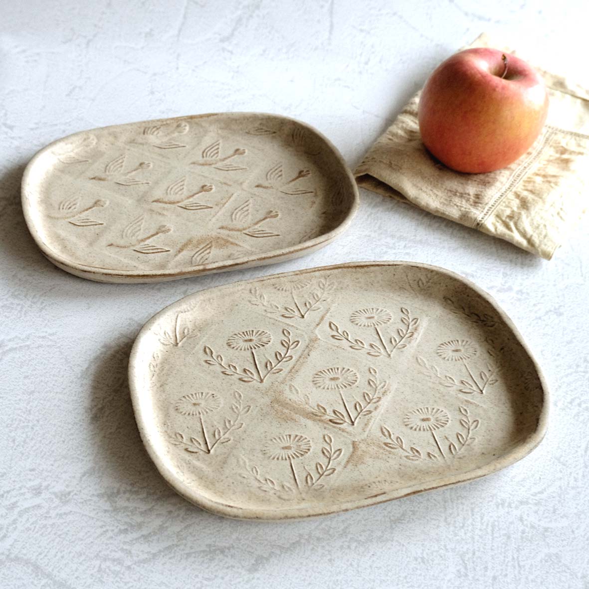 鳥・花模様長四角皿の画像